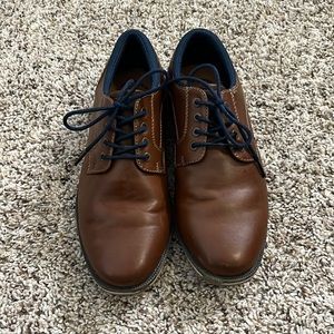 Boys Sonoma memory foam dress shoe